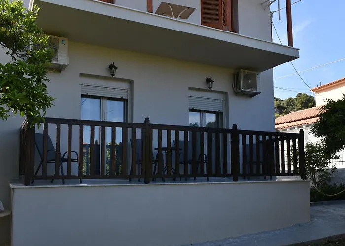Niki \'S House